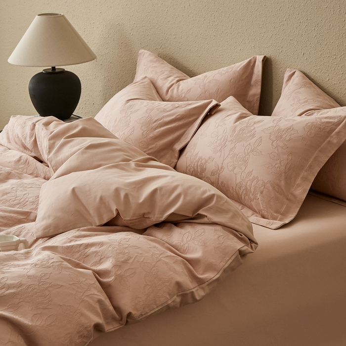 91家纺网 家纺一手货源 找家纺 顾家家居 2025新款全棉厚织提花四件套 月岛--霞光