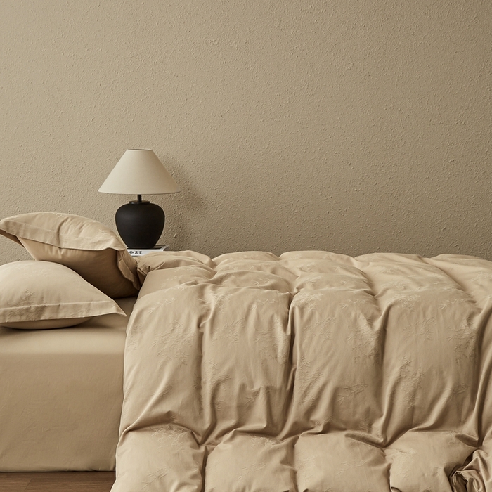 91家纺网 家纺一手货源 找家纺 顾家家居 2025新款全棉厚织提花四件套 竹与--暖玉