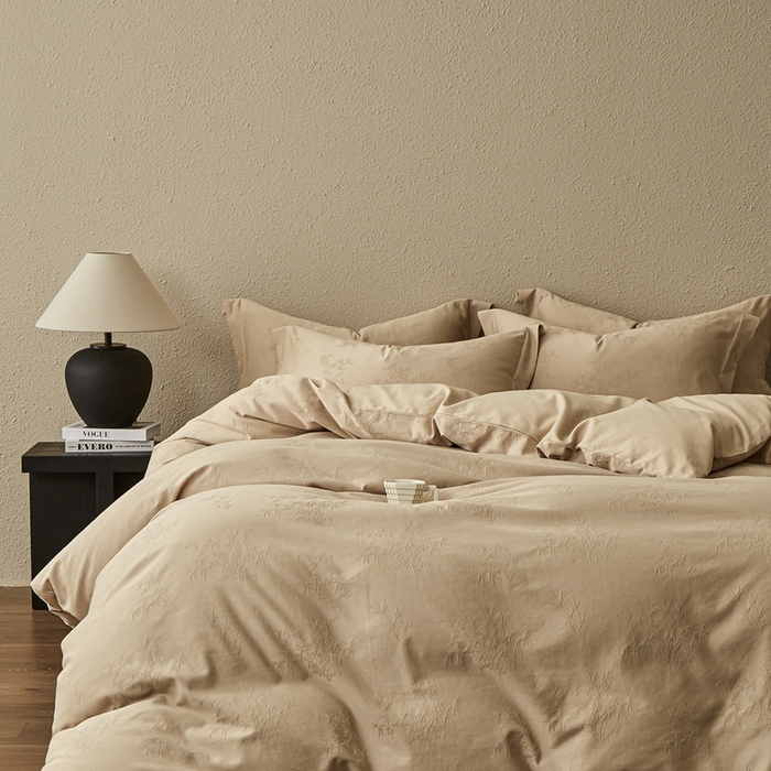 91家纺网 家纺一手货源 找家纺 顾家家居 2025新款全棉厚织提花四件套 竹与--暖玉