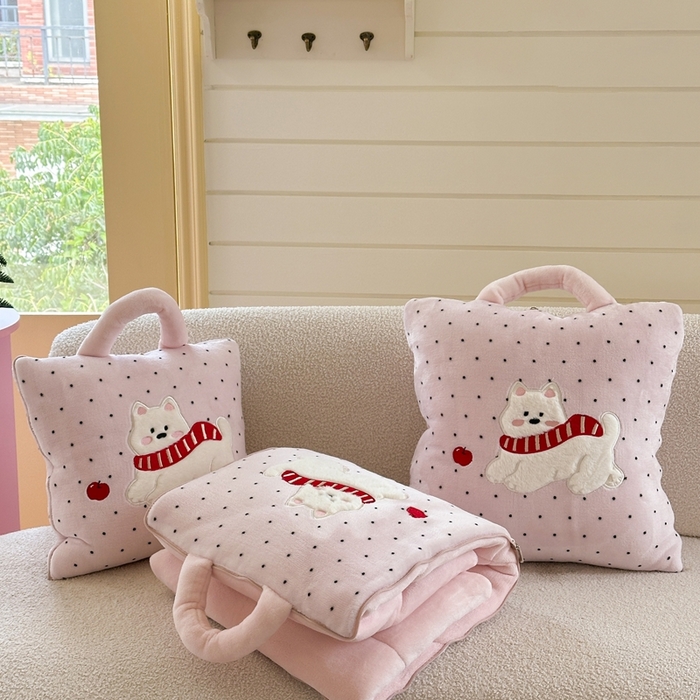 91家纺网 家纺一手货源 找家纺 （总）多米家居 2025新款抱枕被-围巾小狗系列