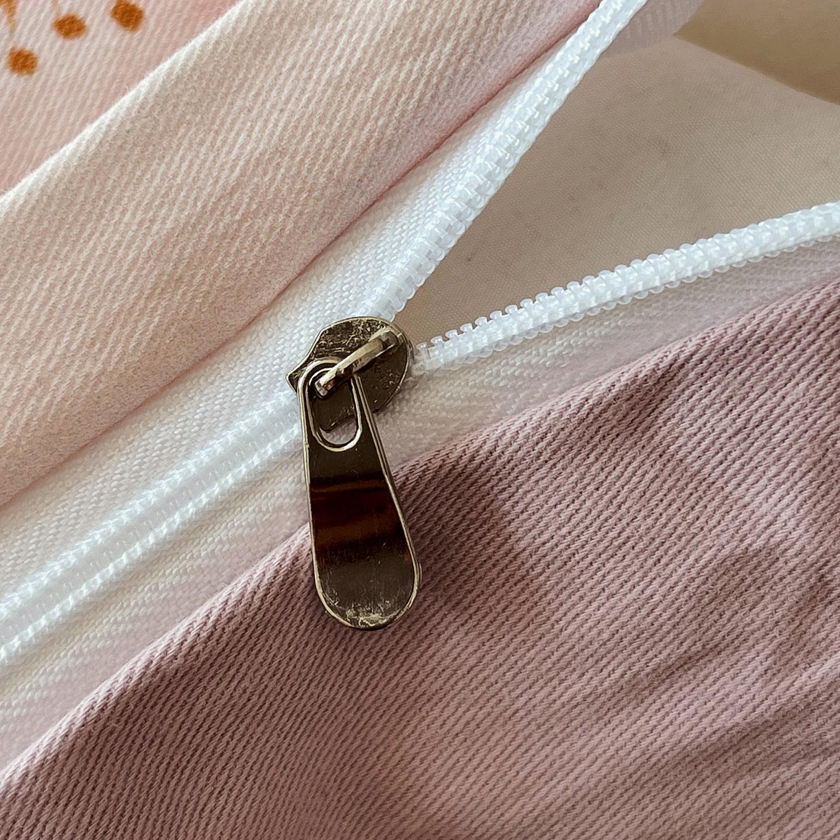 91家纺网 家纺一手货源 找家纺 宜家坊 2025新款升级疆大白全棉加厚生态磨毛四件套 慕沁