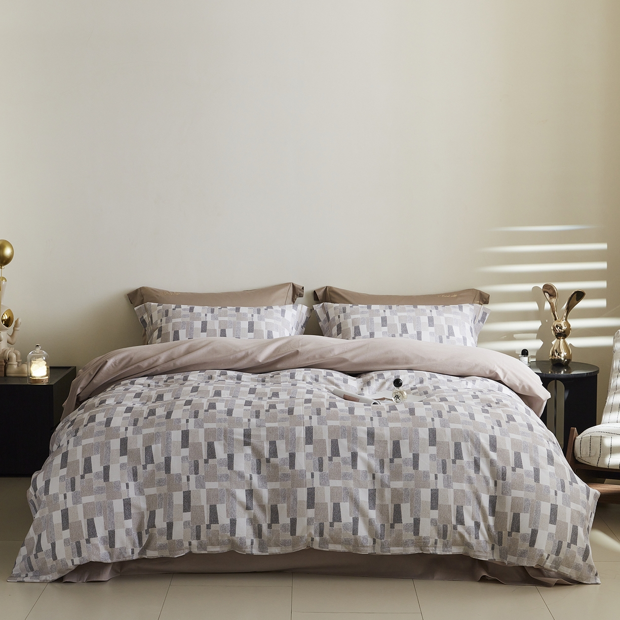 91家纺网 家纺一手货源 找家纺 XIWEN-希文家纺 2025秋冬新款全棉纯棉生态磨毛印花四件套 凌川咖