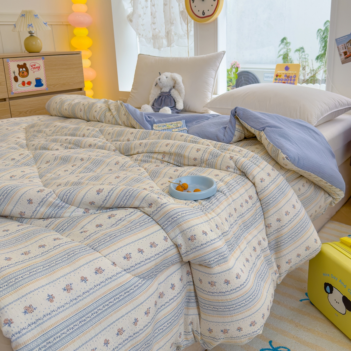 91家纺网 家纺一手货源 找家纺 弗苓家纺 2025新款A类云感有氧双层纱冬被被子被芯 白茶蓝