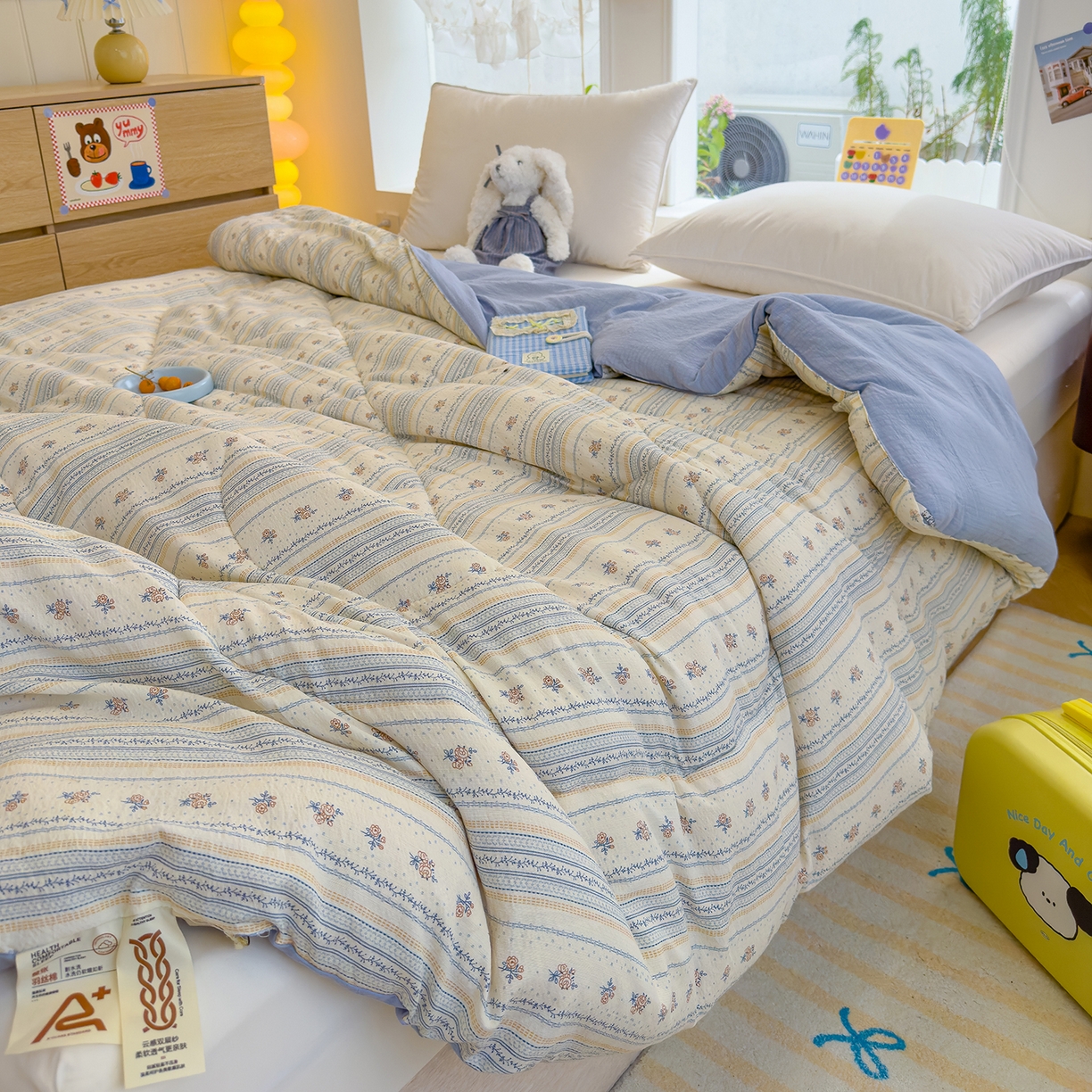 91家纺网 家纺一手货源 找家纺 弗苓家纺 2025新款A类云感有氧双层纱冬被被子被芯 白茶蓝