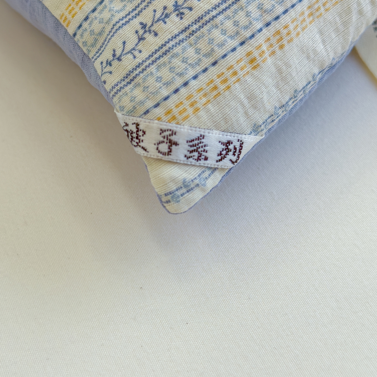 91家纺网 家纺一手货源 找家纺 弗苓家纺 2025新款A类云感有氧双层纱冬被被子被芯 白茶蓝