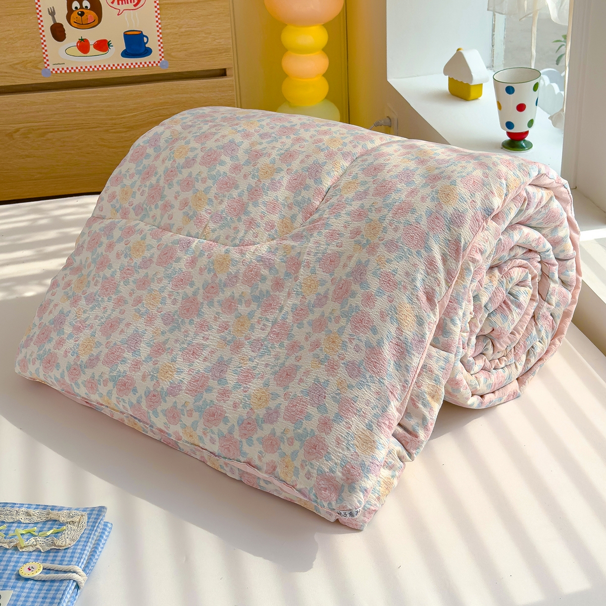 91家纺网 家纺一手货源 找家纺 弗苓家纺 2025新款A类云感有氧双层纱冬被被子被芯 春风里