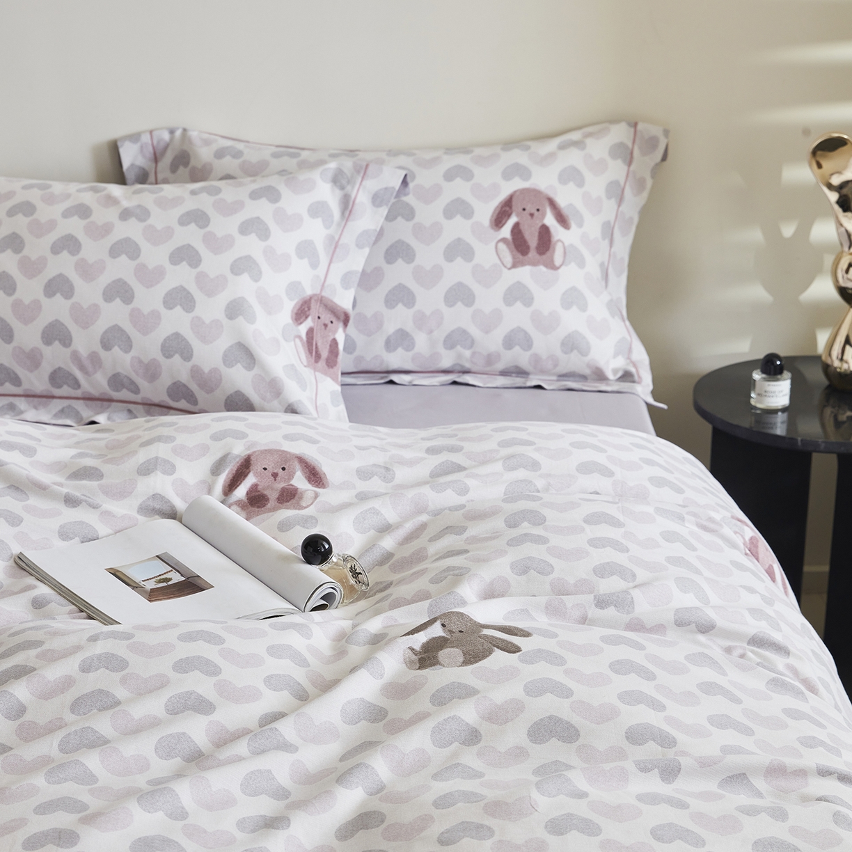 91家纺网 家纺一手货源 找家纺 XIWEN-希文家纺 2025秋冬新款全棉纯棉生态磨毛印花四件套 米拉紫灰