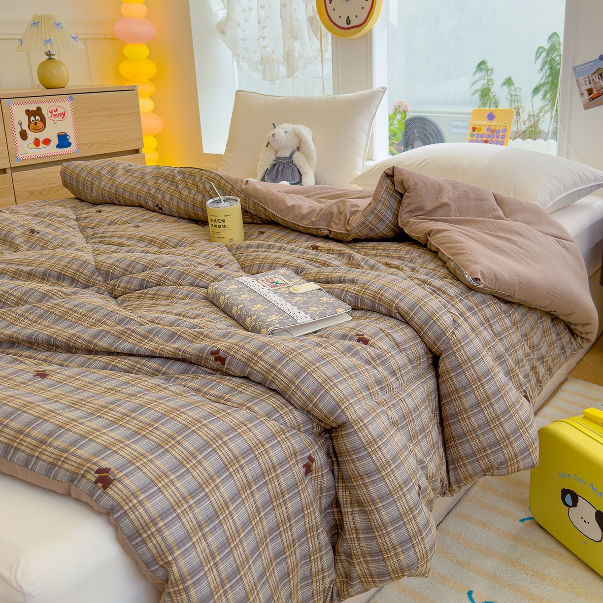 91家纺网 家纺一手货源 找家纺 弗苓家纺 2025新款A类云感有氧双层纱冬被被子被芯 格子奶咖