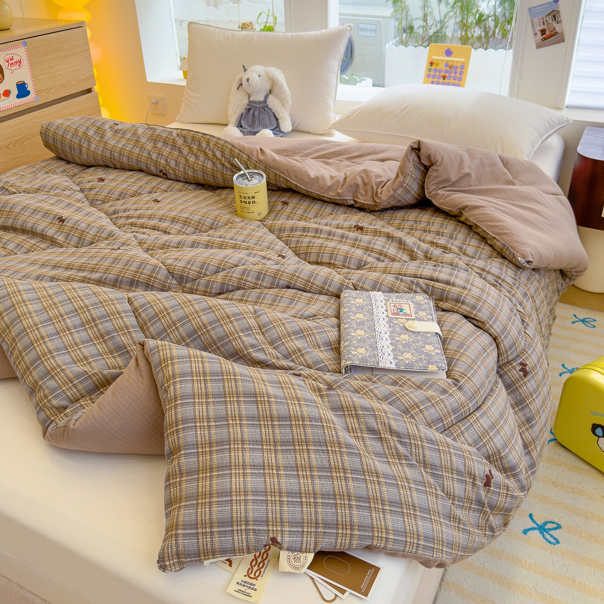 91家纺网 家纺一手货源 找家纺 弗苓家纺 2025新款A类云感有氧双层纱冬被被子被芯 格子奶咖