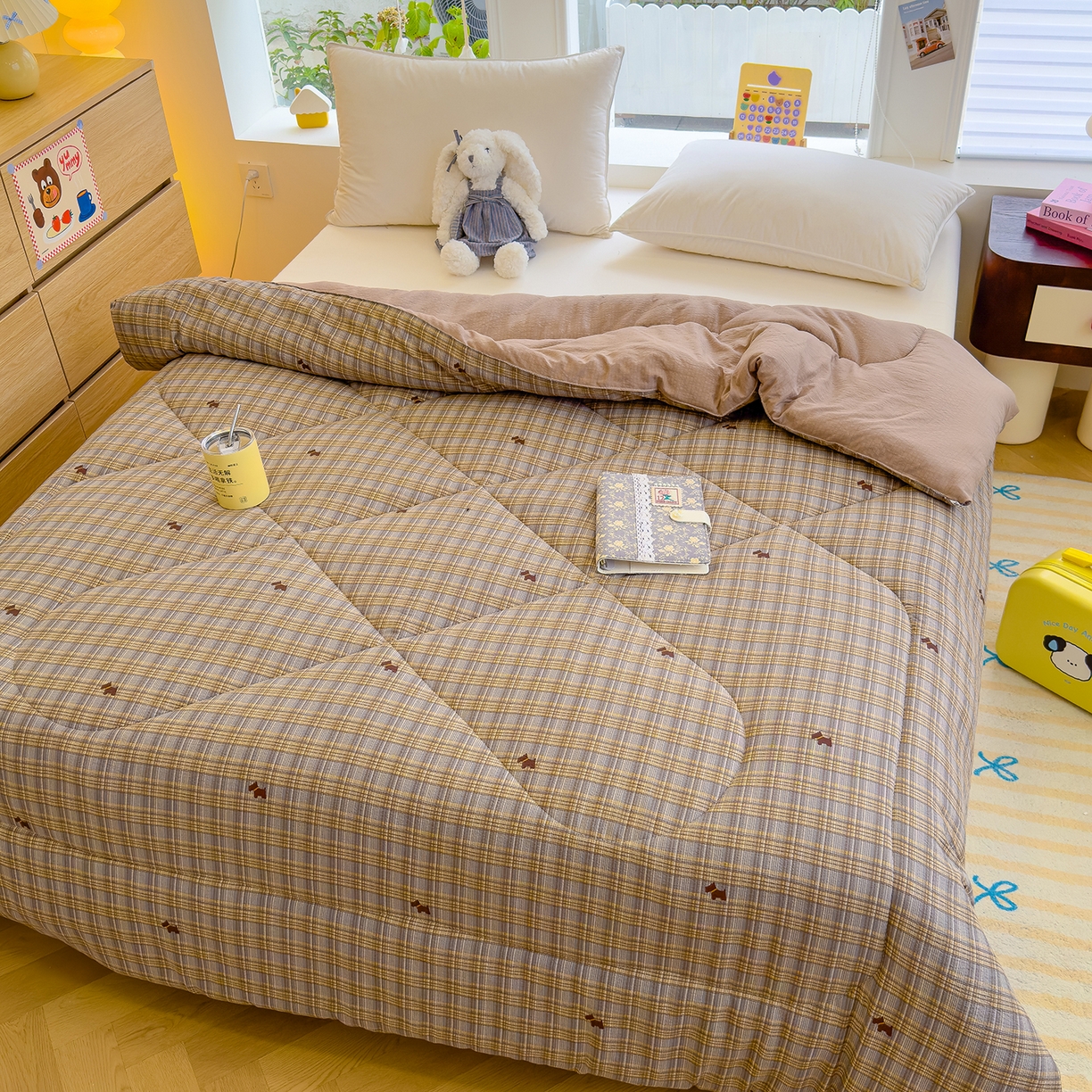 91家纺网 家纺一手货源 找家纺 弗苓家纺 2025新款A类云感有氧双层纱冬被被子被芯 格子奶咖