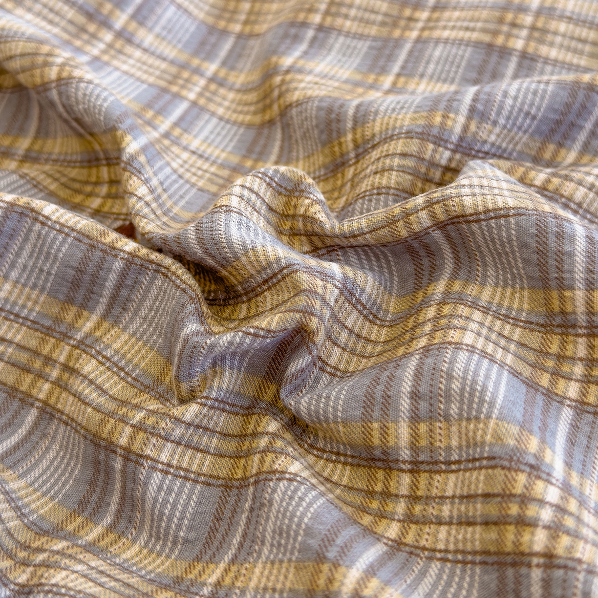 91家纺网 家纺一手货源 找家纺 弗苓家纺 2025新款A类云感有氧双层纱冬被被子被芯 格子奶咖