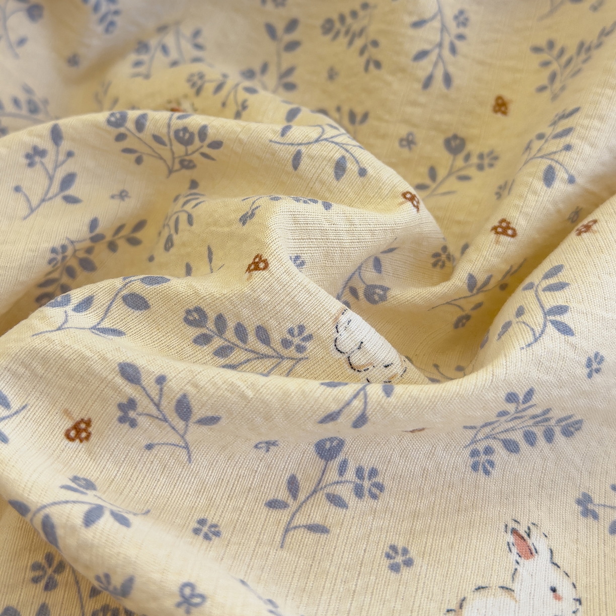 91家纺网 家纺一手货源 找家纺 弗苓家纺 2025新款A类云感有氧双层纱冬被被子被芯 花园兔