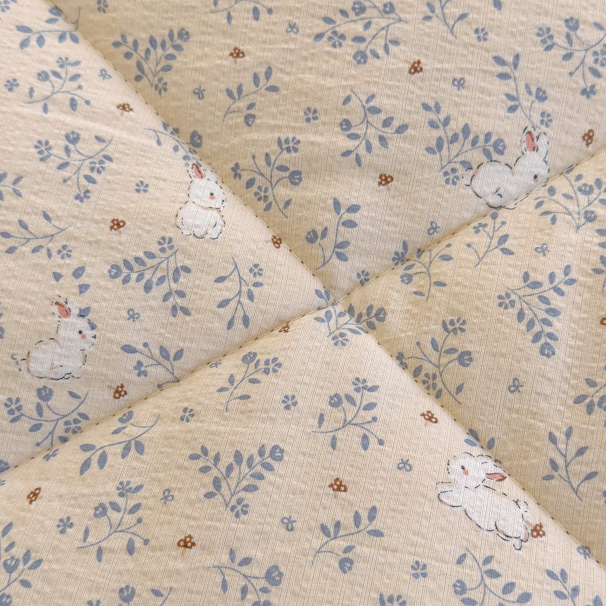 91家纺网 家纺一手货源 找家纺 弗苓家纺 2025新款A类云感有氧双层纱冬被被子被芯 花园兔