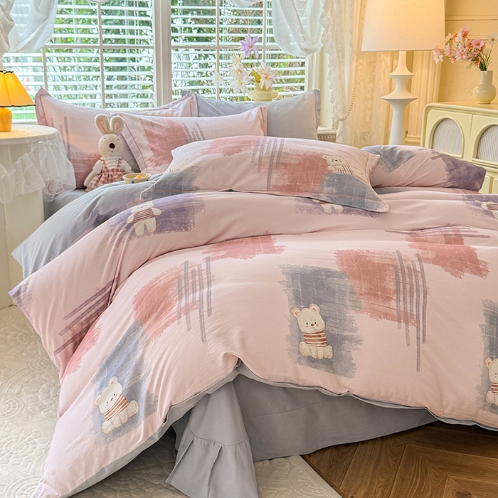 91家纺网 家纺一手货源 找家纺 巧玲珑 2025新款100%数码印花生态AB版四件套 艾米