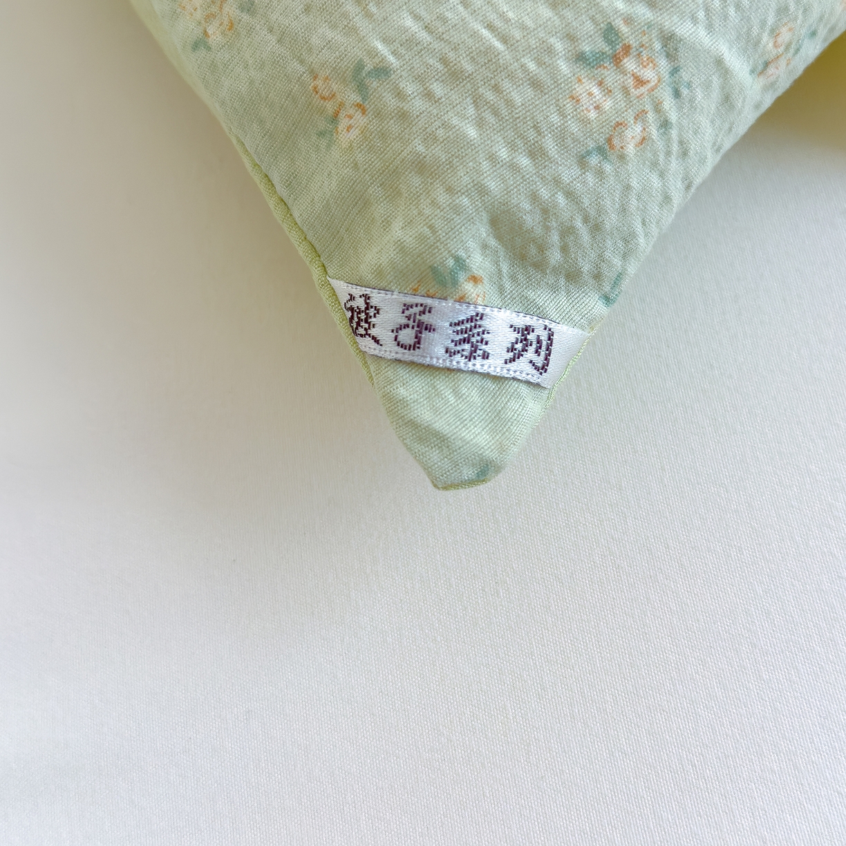 91家纺网 家纺一手货源 找家纺 弗苓家纺 2025新款A类云感有氧双层纱冬被被子被芯 绿象泡泡