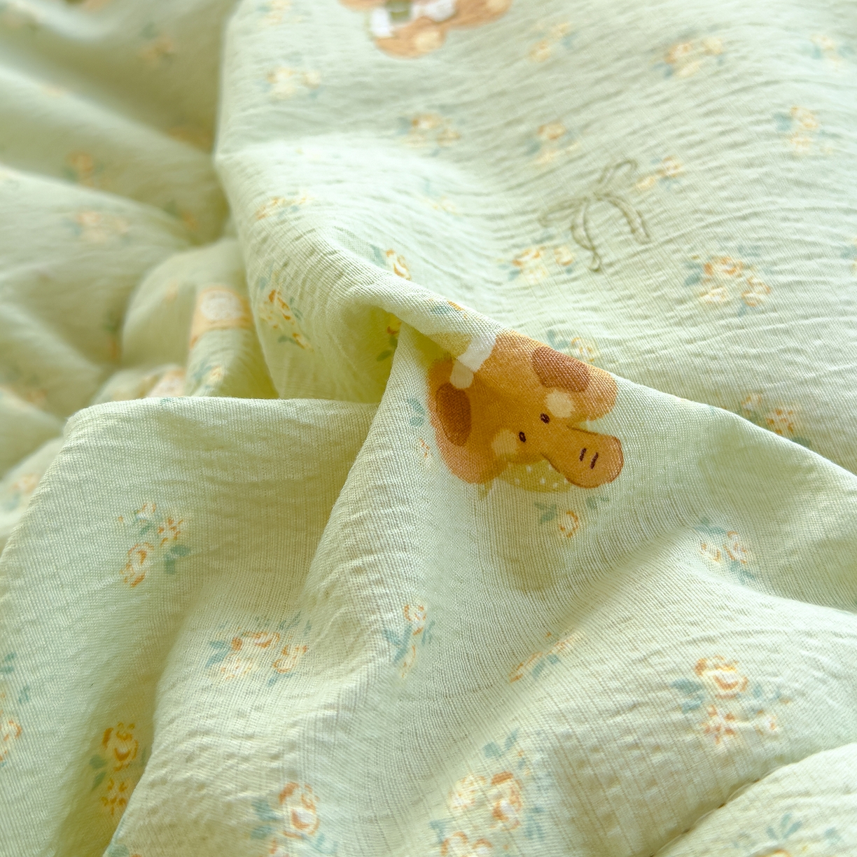 91家纺网 家纺一手货源 找家纺 弗苓家纺 2025新款A类云感有氧双层纱冬被被子被芯 绿象泡泡