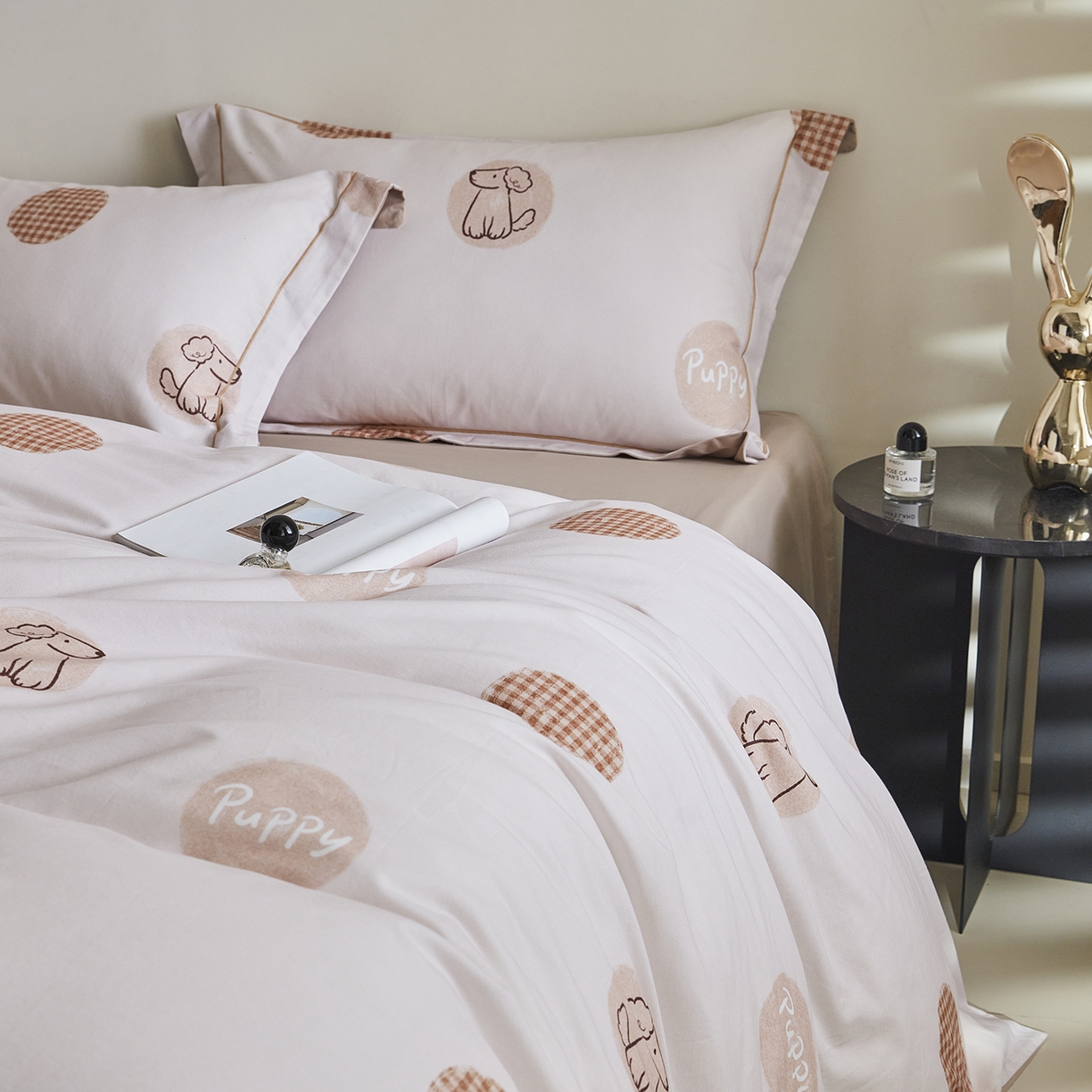 91家纺网 家纺一手货源 找家纺 XIWEN-希文家纺 2025秋冬新款全棉纯棉生态磨毛印花四件套 小狗happy