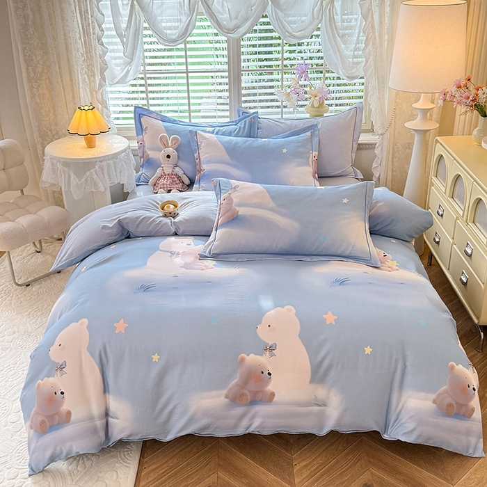 91家纺网 家纺一手货源 找家纺 巧玲珑 2025新款100%数码印花生态AB版四件套 大白熊