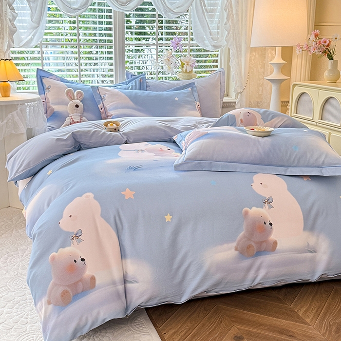 91家纺网 家纺一手货源 找家纺 巧玲珑 2025新款100%数码印花生态AB版四件套 大白熊