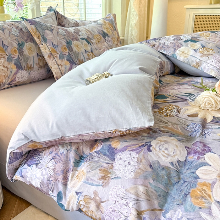 91家纺网 家纺一手货源 找家纺 巧玲珑 2025新款100%数码印花生态AB版四件套 粉黛