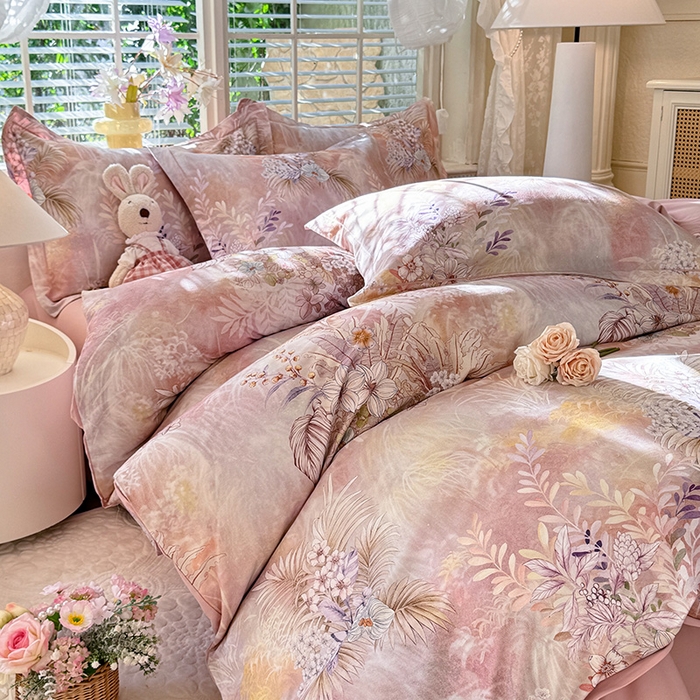 91家纺网 家纺一手货源 找家纺 巧玲珑 2025新款100%数码印花生态AB版四件套 花舞莎莎