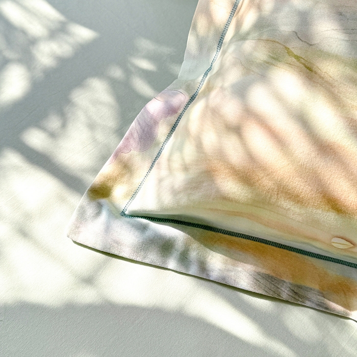 91家纺网 家纺一手货源 找家纺 巧玲珑 2025新款100%数码印花生态AB版四件套 锦瑟