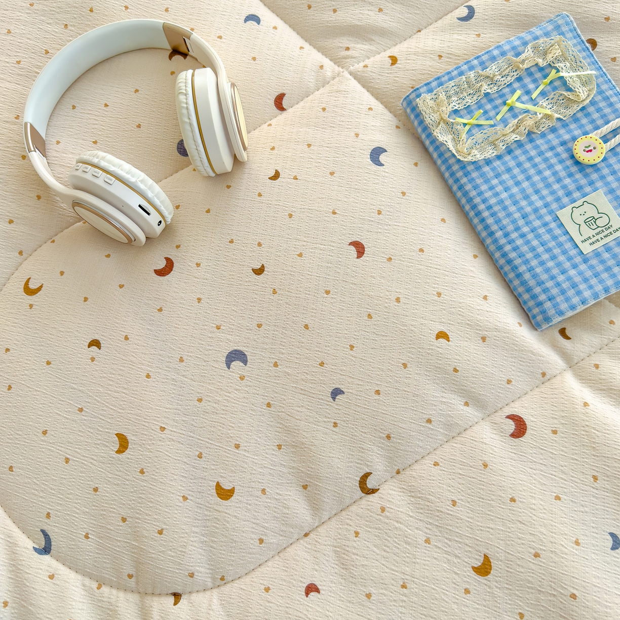 91家纺网 家纺一手货源 找家纺 弗苓家纺 2025新款A类云感有氧双层纱冬被被子被芯 枕梦星月