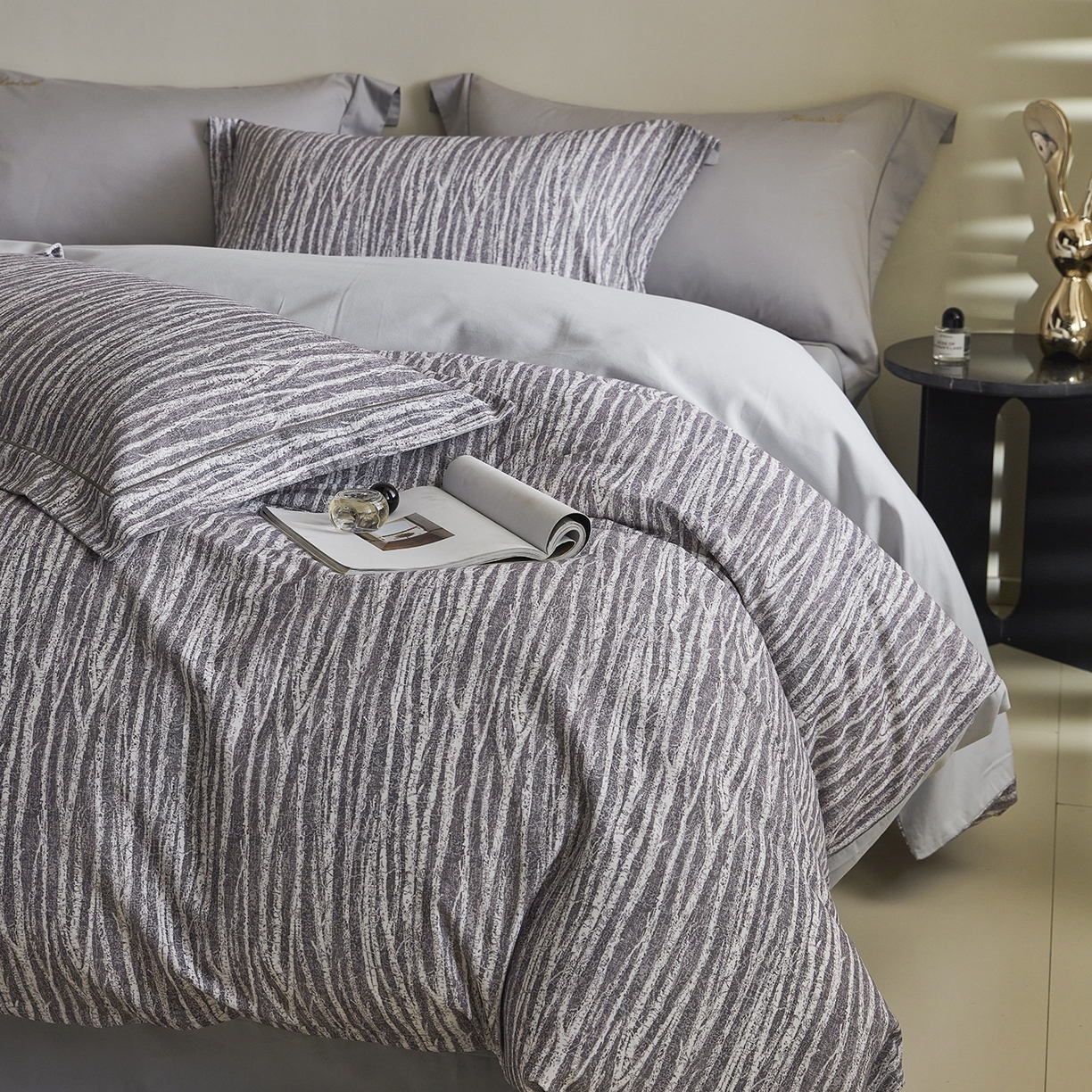 91家纺网 家纺一手货源 找家纺 XIWEN-希文家纺 2025秋冬新款全棉纯棉生态磨毛印花四件套 艺述