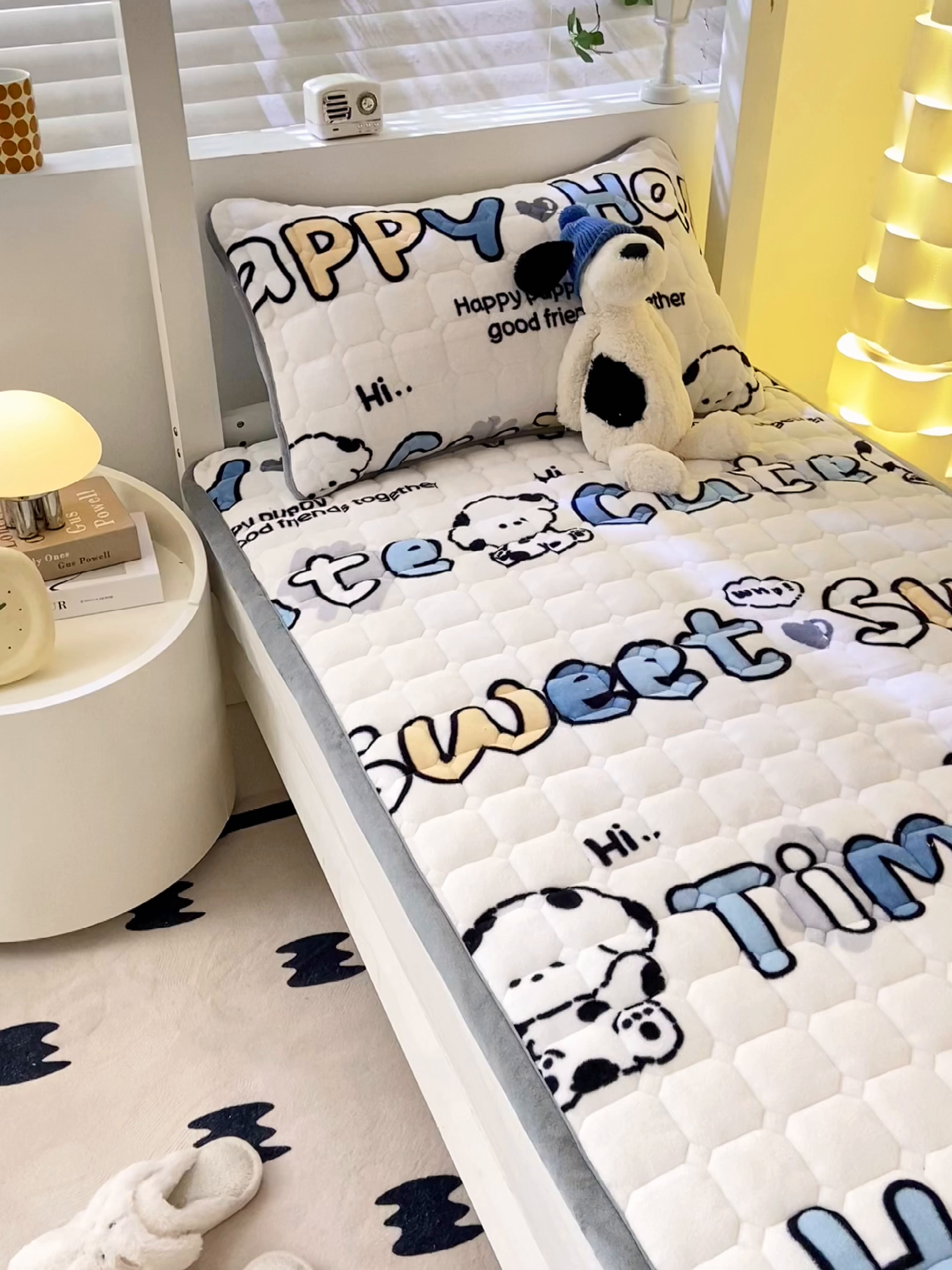 91家纺网 家纺一手货源 找家纺 （总）宅部落 2025新款学生宿舍牛奶绒床垫保暖床褥子夹棉加厚印花床护垫