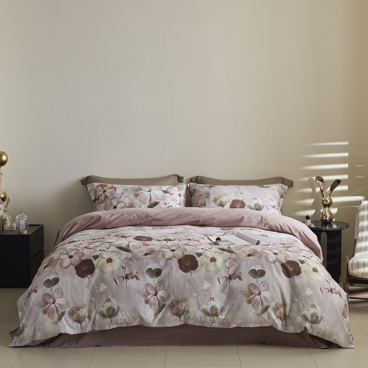 91家纺网 家纺一手货源 找家纺 XIWEN-希文家纺 2025秋冬新款全棉纯棉生态磨毛印花四件套 鸢香（豆沙）