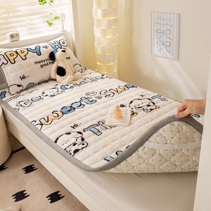 91家纺网 家纺一手货源 找家纺 （总）宅部落 2025新款学生宿舍牛奶绒床垫保暖床褥子夹棉加厚印花床护垫