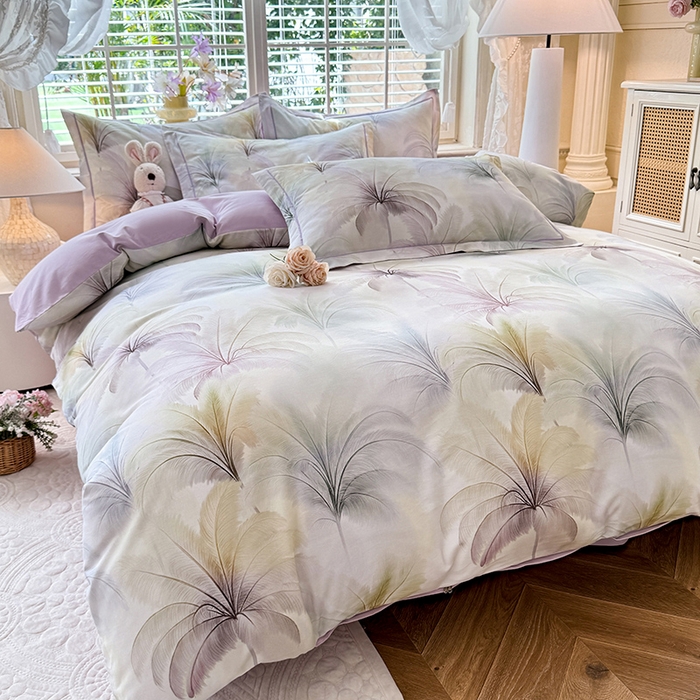 91家纺网 家纺一手货源 找家纺 巧玲珑 2025新款100%数码印花生态AB版四件套 茵茵花季