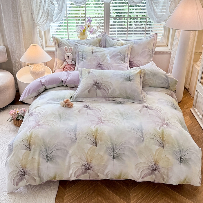 91家纺网 家纺一手货源 找家纺 巧玲珑 2025新款100%数码印花生态AB版四件套 茵茵花季