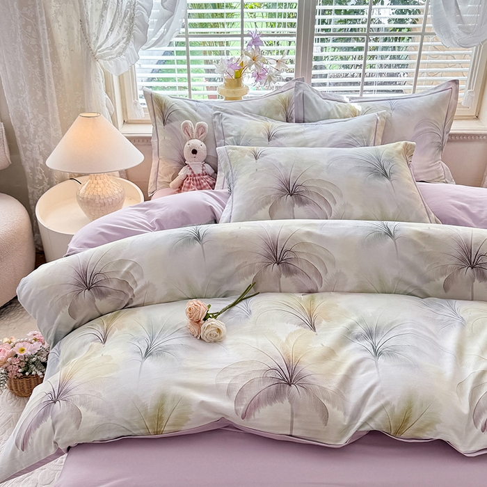 91家纺网 家纺一手货源 找家纺 巧玲珑 2025新款100%数码印花生态AB版四件套 茵茵花季