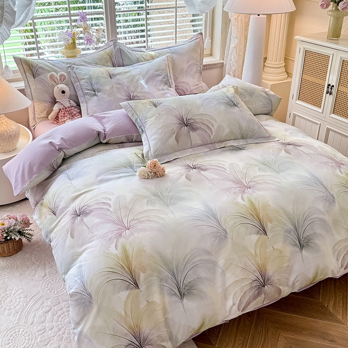 91家纺网 家纺一手货源 找家纺 巧玲珑 2025新款100%数码印花生态AB版四件套 茵茵花季