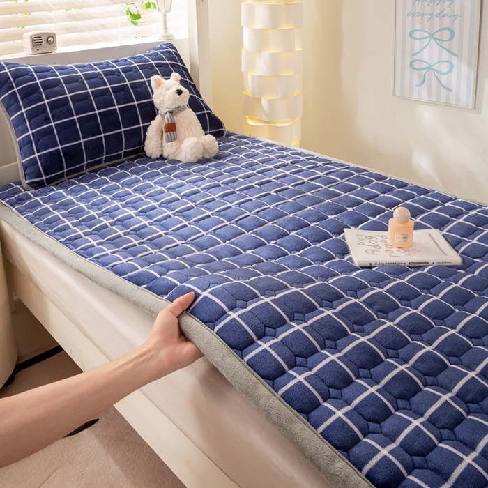 91家纺网 家纺一手货源 找家纺 （总）宅部落 2025新款学生宿舍牛奶绒床垫保暖床褥子夹棉加厚印花床护垫