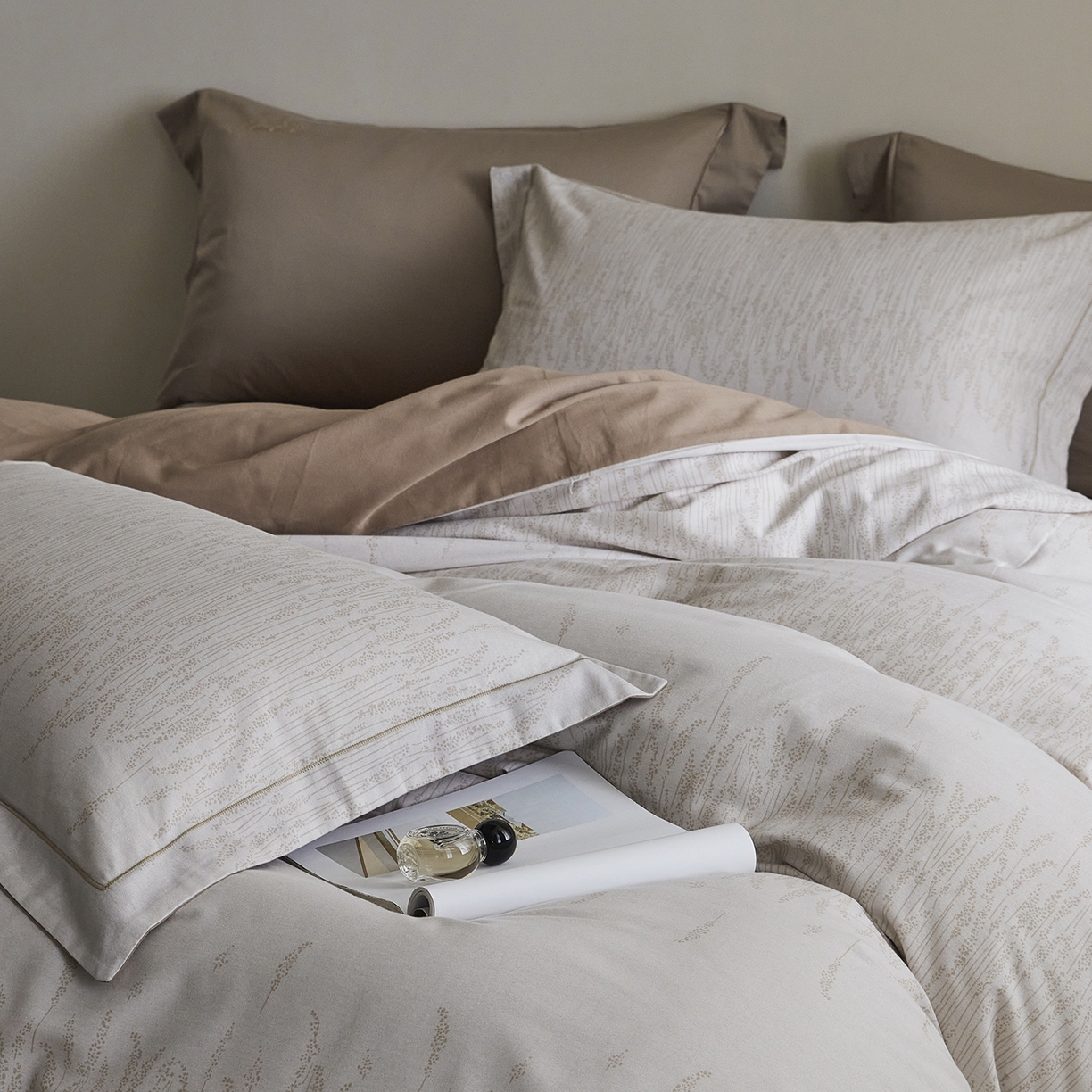 91家纺网 家纺一手货源 找家纺 XIWEN-希文家纺 2025秋冬新款全棉纯棉生态磨毛印花四件套 长相依咖