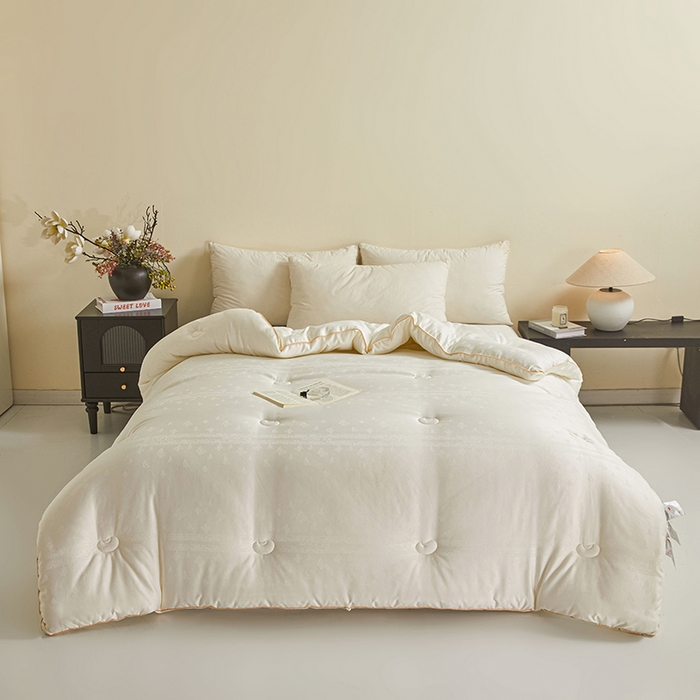 91家纺网 家纺一手货源 找家纺 寐居家纺 2025新款莫代尔提花被子被芯 蝶梦-白