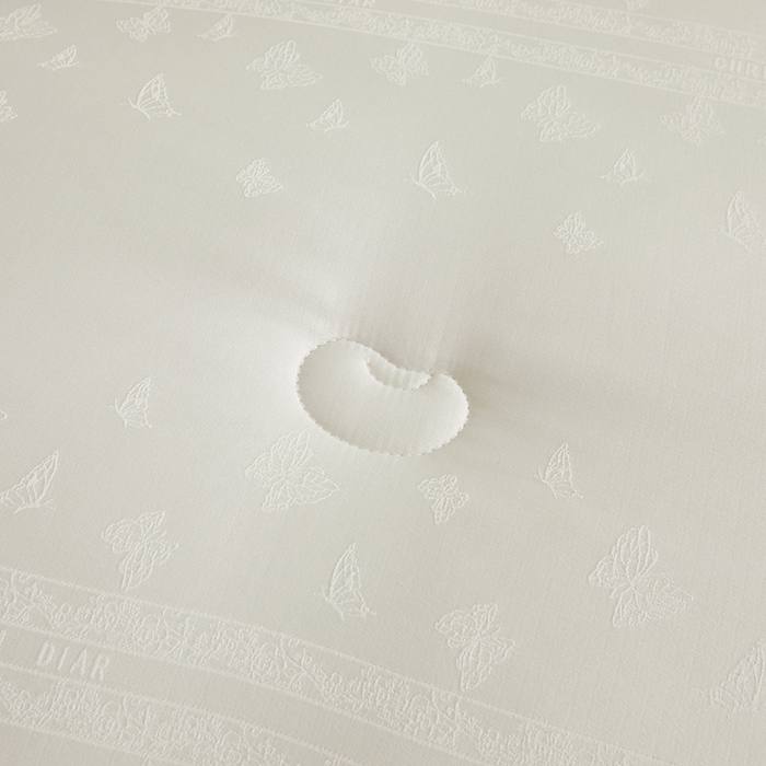 91家纺网 家纺一手货源 找家纺 寐居家纺 2025新款莫代尔提花被子被芯 蝶梦-白