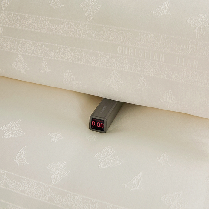 91家纺网 家纺一手货源 找家纺 寐居家纺 2025新款莫代尔提花被子被芯 蝶梦-白