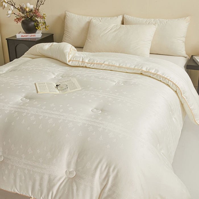 91家纺网 家纺一手货源 找家纺 寐居家纺 2025新款莫代尔提花被子被芯 蝶梦-白