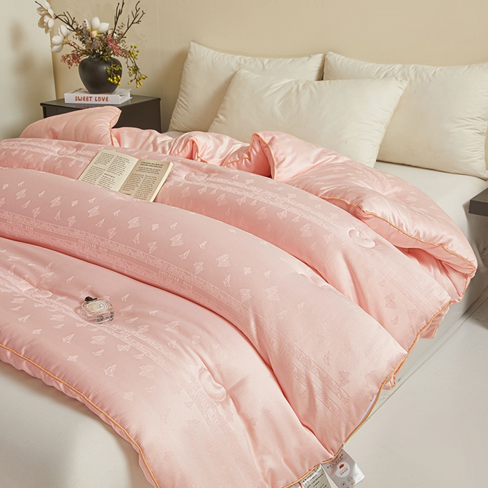 91家纺网 家纺一手货源 找家纺 寐居家纺 2025新款莫代尔提花被子被芯 蝶梦-粉