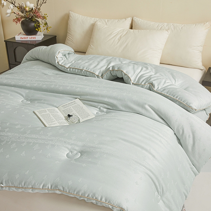 91家纺网 家纺一手货源 找家纺 寐居家纺 2025新款莫代尔提花被子被芯 蝶梦-绿