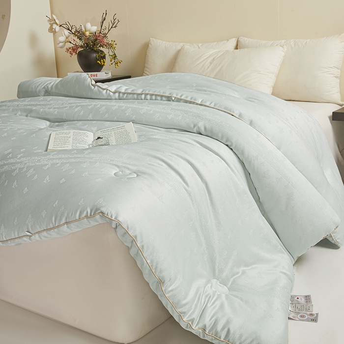 91家纺网 家纺一手货源 找家纺 寐居家纺 2025新款莫代尔提花被子被芯 蝶梦-绿