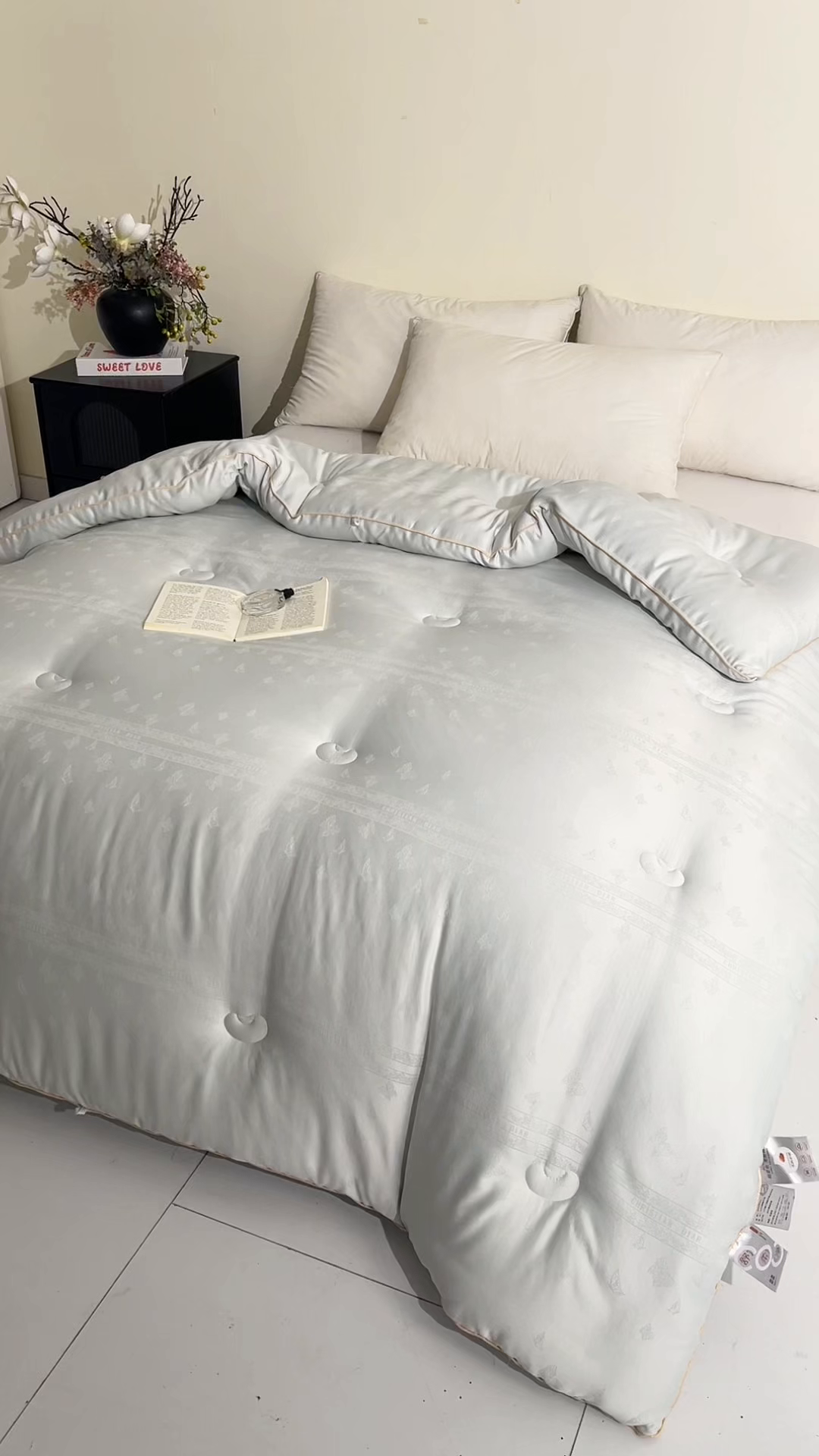 91家纺网 家纺一手货源 找家纺 寐居家纺 2025新款莫代尔提花被子被芯 蝶梦-绿