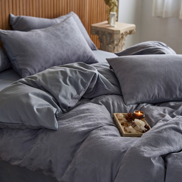 91家纺网 家纺一手货源 找家纺 禾时 2025新款60s轻奢提花磨毛四件套—南风 南风-天空蓝