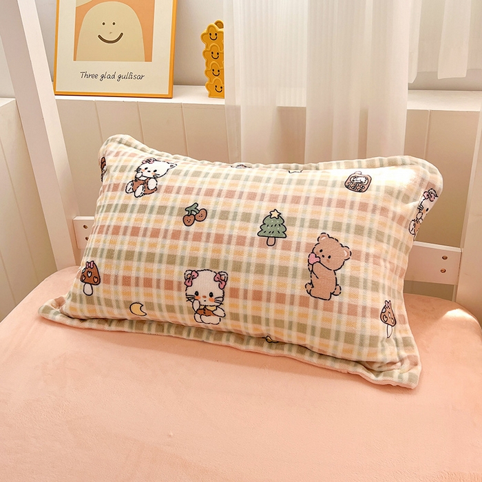 91家纺网 家纺一手货源 找家纺 卡普二店 2024新款牛奶绒学生三件套系列 凯蒂乐园