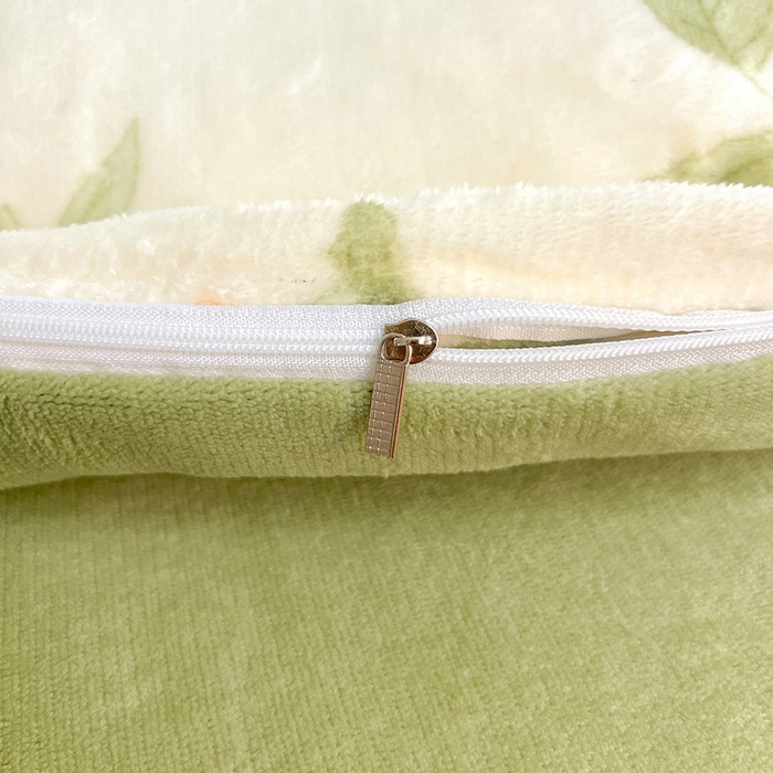 91家纺网 家纺一手货源 找家纺 卡普二店 2024新款牛奶绒学生三件套系列 森林小兔