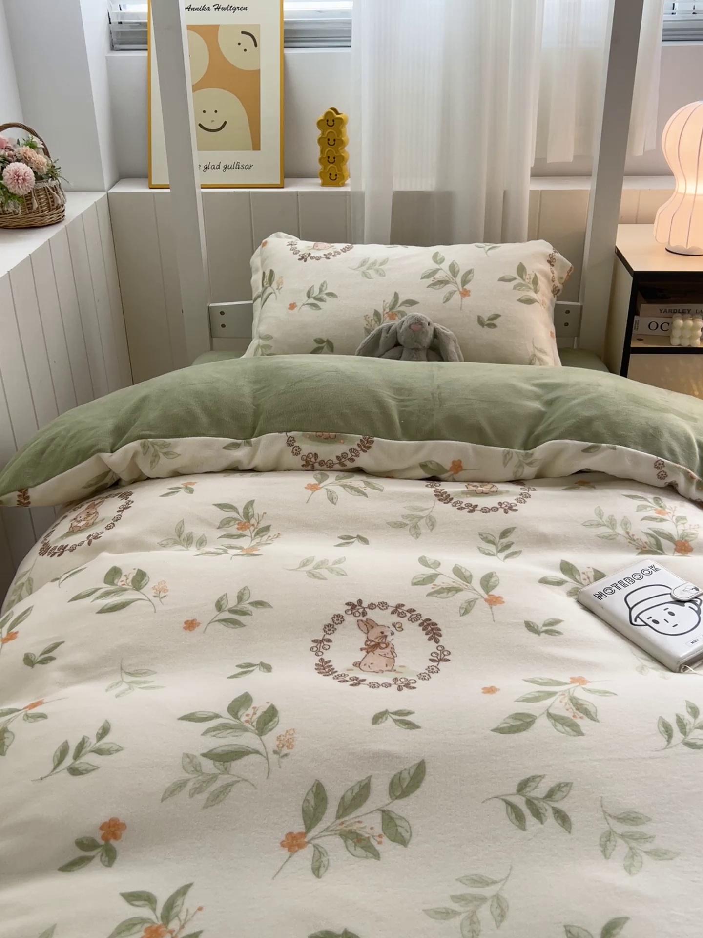 91家纺网 家纺一手货源 找家纺 卡普二店 2024新款牛奶绒学生三件套系列 森林小兔