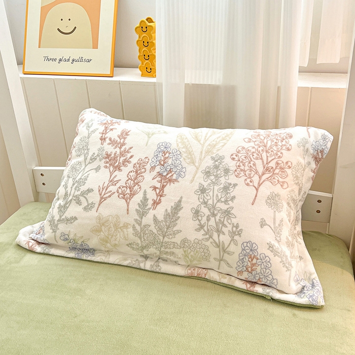 91家纺网 家纺一手货源 找家纺 卡普二店 2024新款牛奶绒学生三件套系列 幽兰花谷